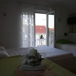 Anita Frane Apartment *