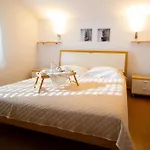 Anita Frane * Vodice