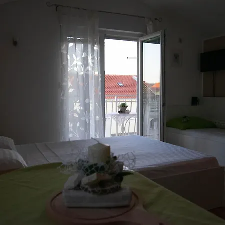 Anita Frane Apartment *