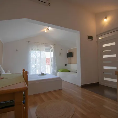 Anita Frane Vodice