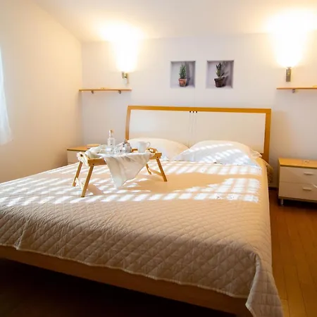 Anita Frane * Vodice