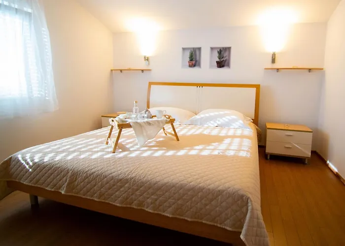 Anita Frane * Vodice